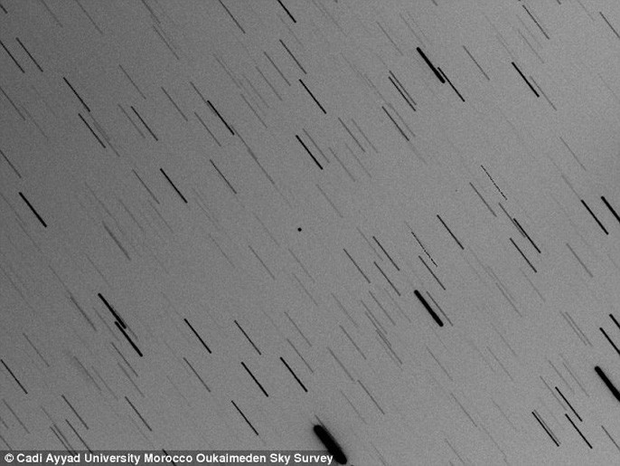 Cặp tiểu hành tinh song sinh kỳ lạ đe dọa Trái đất - Ảnh 4.