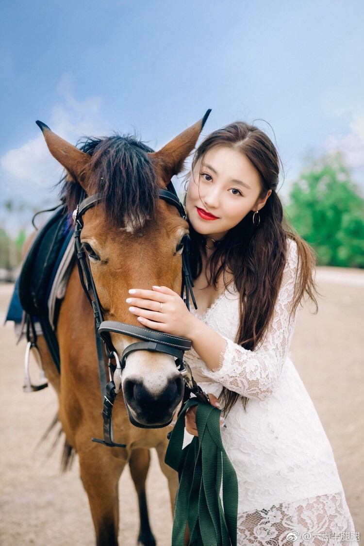 Tình tiết mới vụ sao hài 9X xinh đẹp bị bảo vệ bệnh viên say rượu đâm chết 1 năm trước - Ảnh 1.