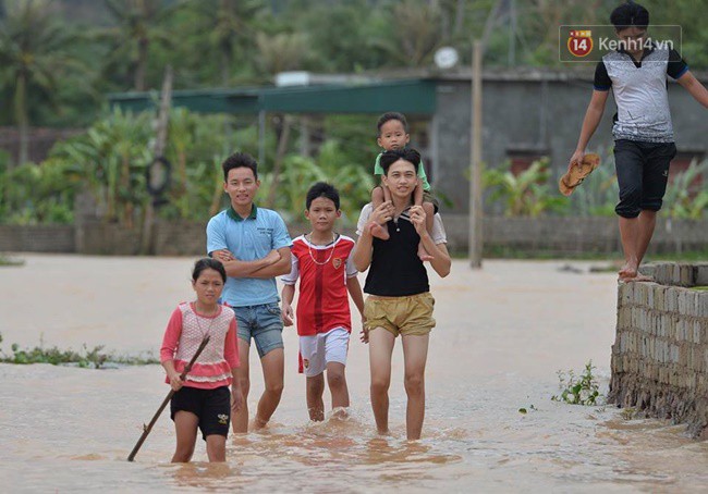 Bão số 3 Sơn Tinh cô lập nhiều nơi ở Thanh Hóa - Ảnh 12.