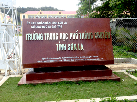 Hàng loạt thí sinh tự do của Sơn La cùng đạt điểm toán 9, lịch sử 9,75 - Ảnh 1.