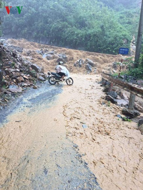Mưa lũ ở Yên Bái làm 14 người chết và mất tích - Ảnh 2.