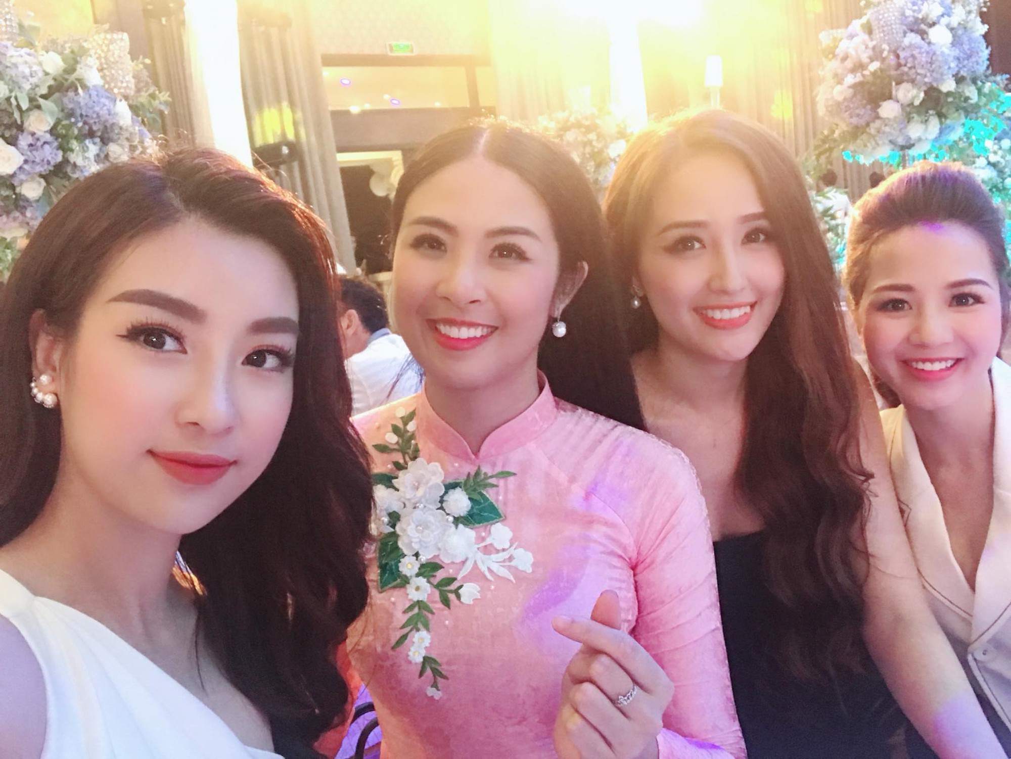 Dàn khách mời toàn Hoa hậu, Á hậu váy áo lộng lẫy đến mừng ngày hạnh phúc của Tú Anh - Ảnh 11.