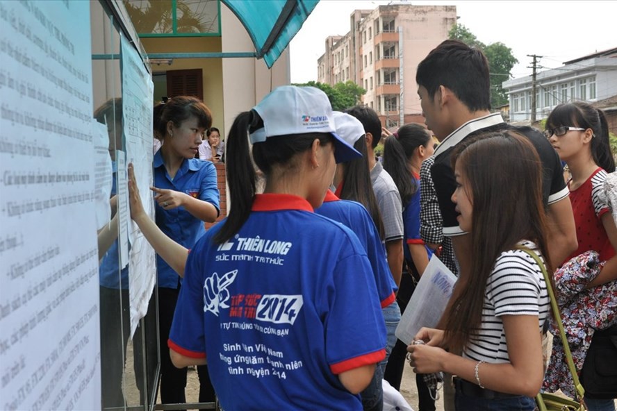 Bất ngờ sau cú hạ điểm ngoạn mục, tỉ lệ đỗ tốt nghiệp của Hà Giang lại tăng? - Ảnh 1.