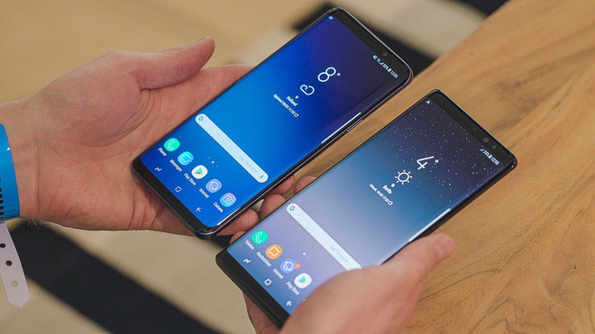 Gà nhà đánh nhau: liệu Galaxy X có giết chết Galaxy Note? - Ảnh 1.