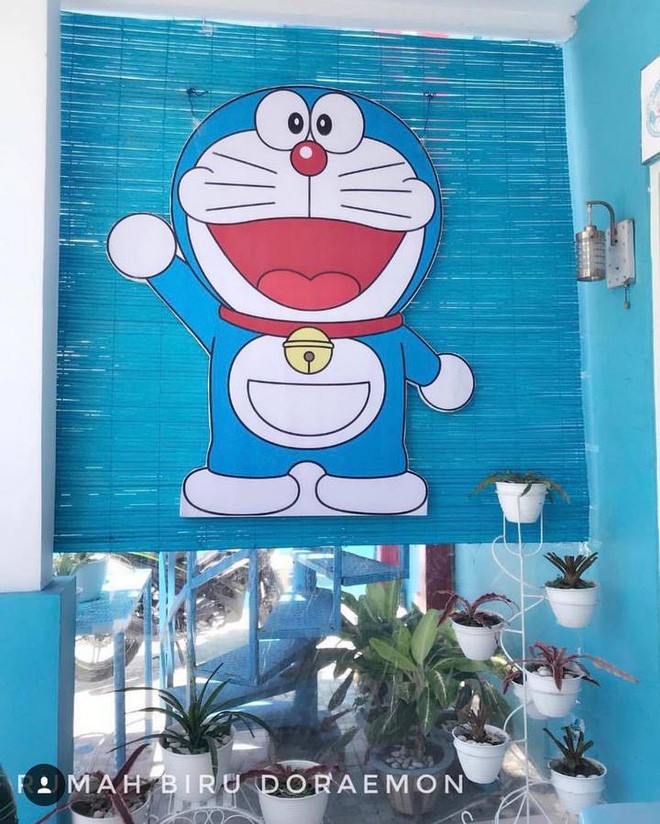 Gia đình kỳ lạ tại Indonesia cuồng Doraemon tới nỗi dán hình Doraemon khắp ngôi nhà - Ảnh 14.