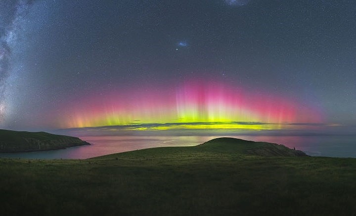 Những bức ảnh ngoạn mục về vũ trụ huyền ảo v&agrave; kỳ b&iacute; - Ảnh 12.