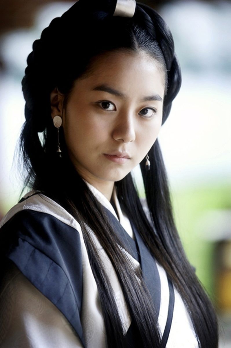 uee-1-1532194866399808307154.jpg