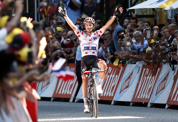 Kinh hoàng khoảnh khắc tay đua người Bỉ lao xuống vực tại Tour de France 2018 - Ảnh 4.