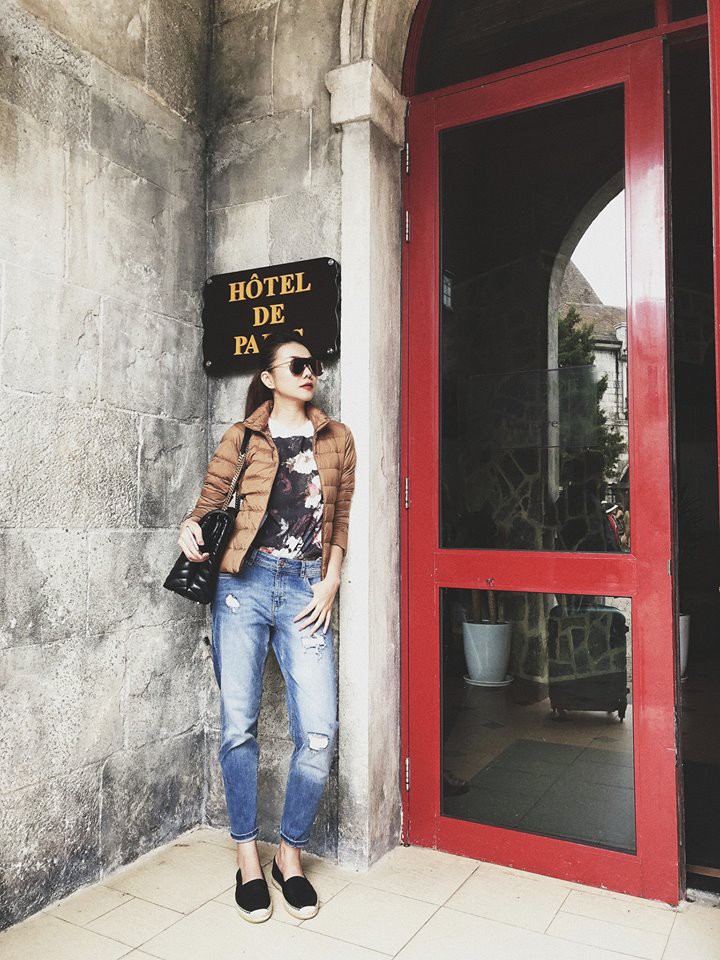 Loạt sao Việt, Hàn cho tới Hollywood đều có những gợi ý cực ngọt ngào cho street style mùa hè tuần qua - Ảnh 5. Loạt sao Việt, Hàn cho tới Hollywood đều có những gợi ý cực ngọt ngào cho street style mùa hè tuần qua - Ảnh 5.