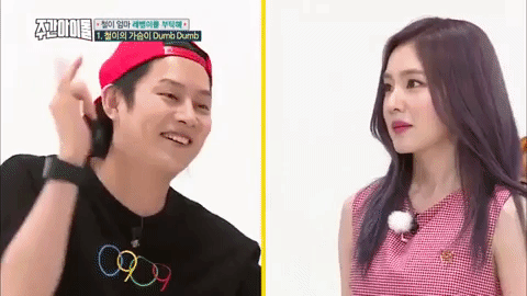 Bắt chước Momo (TWICE) l&agrave;m aegyo, Irene (Red Velvet) khiến Heechul... tụt cảm x&uacute;c - Ảnh 6.