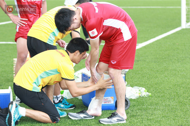 HLV Park Hang Seo chỉ định người làm đội trưởng thay Xuân Trường ở U23 Việt Nam - Ảnh 2.