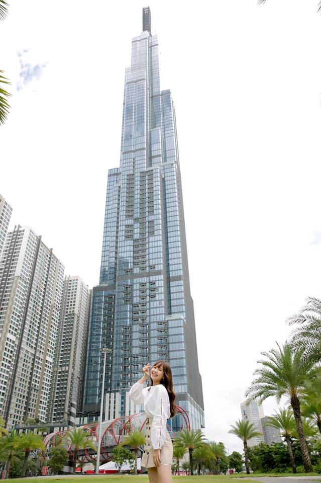 Một ngày sau khi Landmark 81 khai trương TTTM, giới trẻ Sài Gòn đã ầm ầm khoe ảnh sống ảo - Ảnh 3.