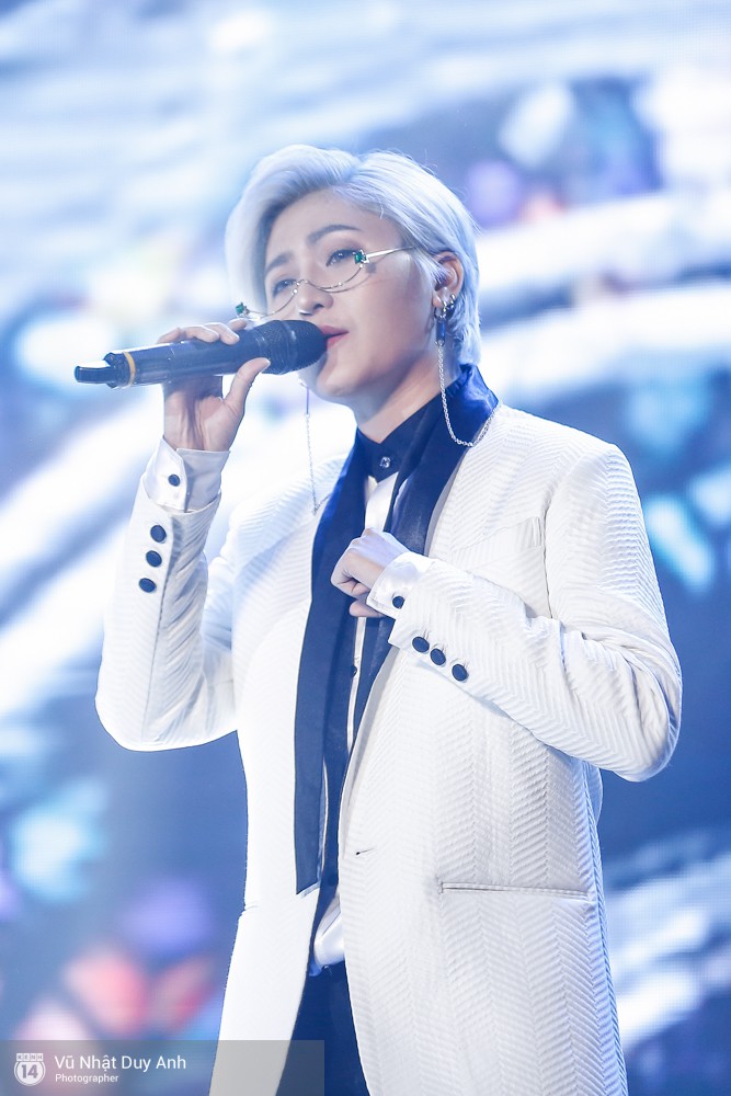 Lần đầu song ca đổi hit, Lam Trường - Noo Phước Thịnh cười trừ vì quên lời ca khúc Chạm khẽ tim anh một chút thôi - Ảnh 12. Lần đầu song ca đổi hit, Lam Trường - Noo Phước Thịnh cười trừ vì quên lời ca khúc Chạm khẽ tim anh một chút thôi - Ảnh 12.