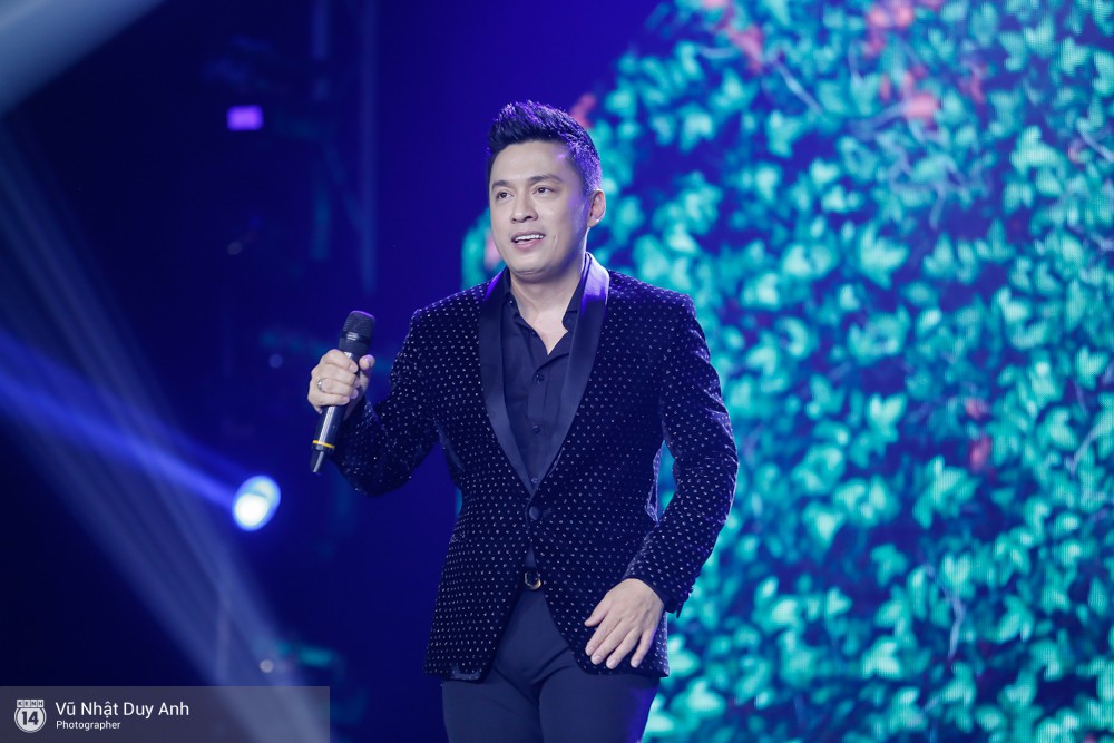 Lần đầu song ca đổi hit, Lam Trường - Noo Phước Thịnh cười trừ vì quên lời ca khúc Chạm khẽ tim anh một chút thôi - Ảnh 4. Lần đầu song ca đổi hit, Lam Trường - Noo Phước Thịnh cười trừ vì quên lời ca khúc Chạm khẽ tim anh một chút thôi - Ảnh 4.