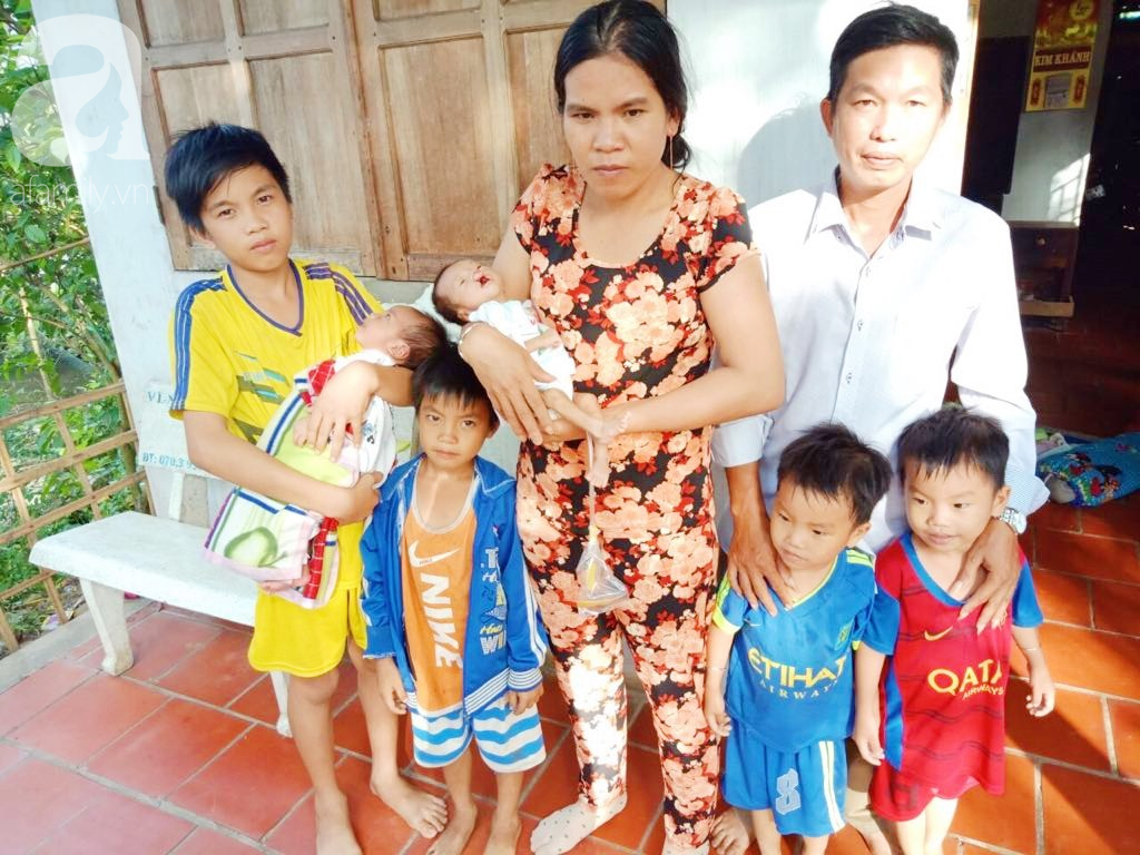 Xót cảnh bé trai 2 tháng tuổi bị suy dinh dưỡng, nặng chỉ 2 ký mà mẹ nghèo không đủ tiền để đưa lên Sài Gòn chữa bệnh - Ảnh 8. Xót cảnh bé trai 2 tháng tuổi bị suy dinh dưỡng, nặng chỉ 2 ký mà mẹ nghèo không đủ tiền để đưa lên Sài Gòn chữa bệnh - Ảnh 8.