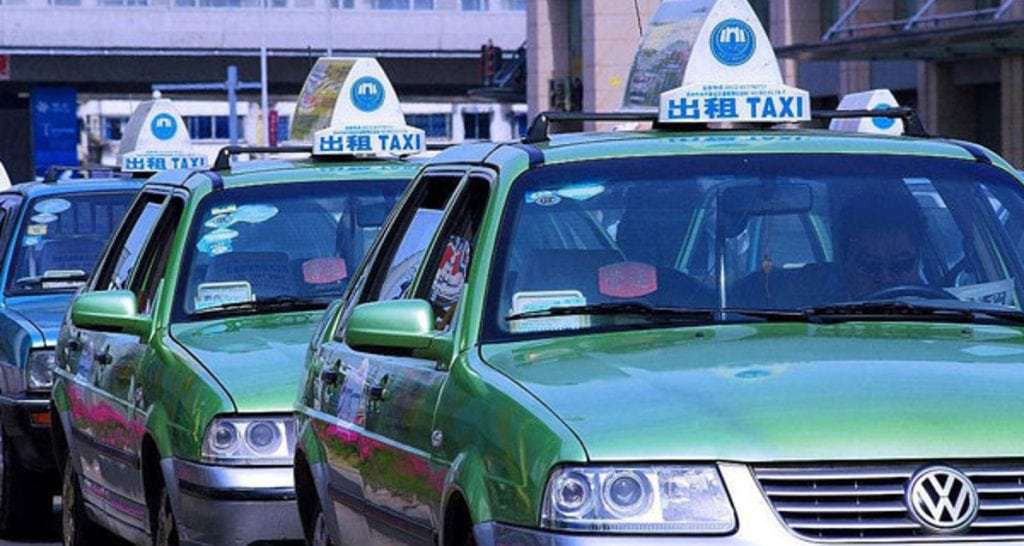 Du khách Mỹ trả nhầm hơn 20 triệu, tài xế taxi Trung Quốc truy tìm bằng được để hoàn trả không thiếu 1 xu - Ảnh 2. Du khách Mỹ trả nhầm hơn 20 triệu, tài xế taxi Trung Quốc truy tìm bằng được để hoàn trả không thiếu 1 xu - Ảnh 2.