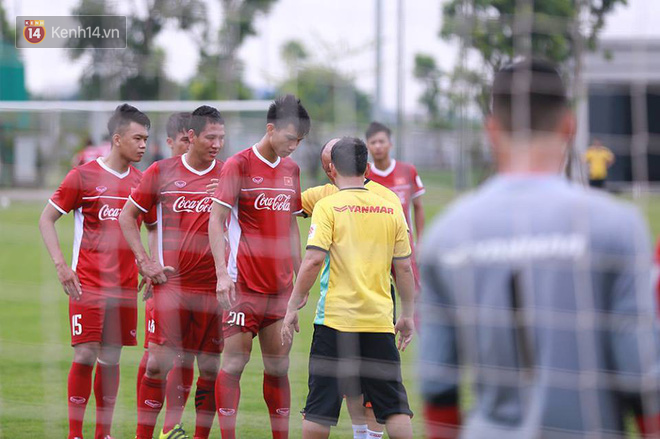 U23 Việt Nam tập chiêu đá phạt góc như đội tuyển Anh ở World Cup 2018 - Ảnh 1.