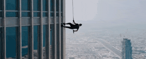 7 cảnh hành động ngầu nhất mà Tom Cruise từng thực hiện trong loạt Mission: Impossible đình đám - Ảnh 5.