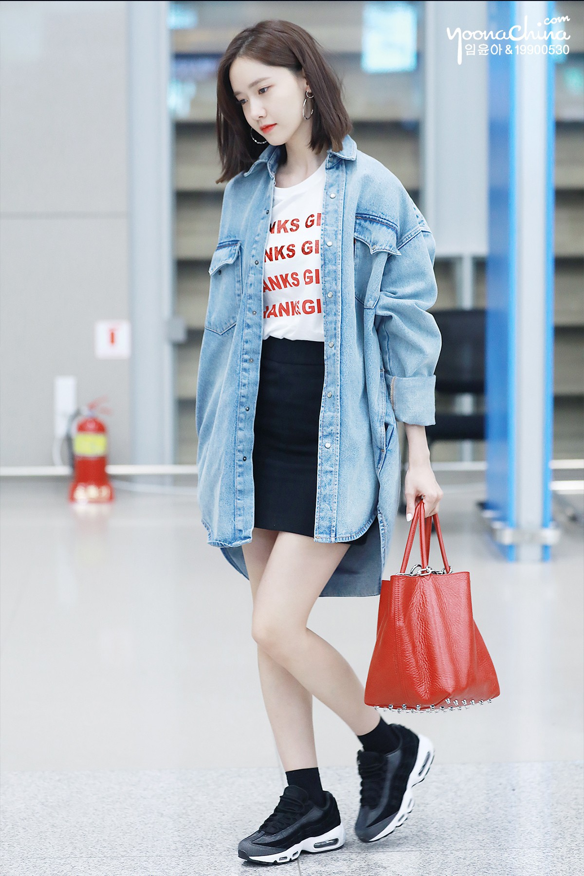 Ngắm thời trang sân bay của sao Hàn cũng học được bao kiểu mix đồ đơn giản, thoải mái mà vẫn cực sành điệu - Ảnh 10.