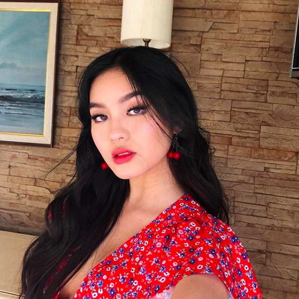 Sinh năm 1999 nhưng nàng beauty blogger gốc Việt này đã khiến bao người mê mẩn bởi vẻ ngoài cực Tây - Ảnh 3.