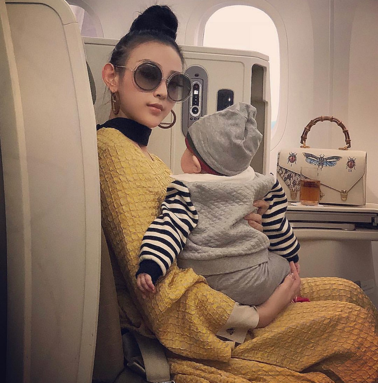Đăng ảnh khoe con nhưng Huyền Baby lại gây choáng về độ giàu nứt khố đổ vách của mình - Ảnh 2.