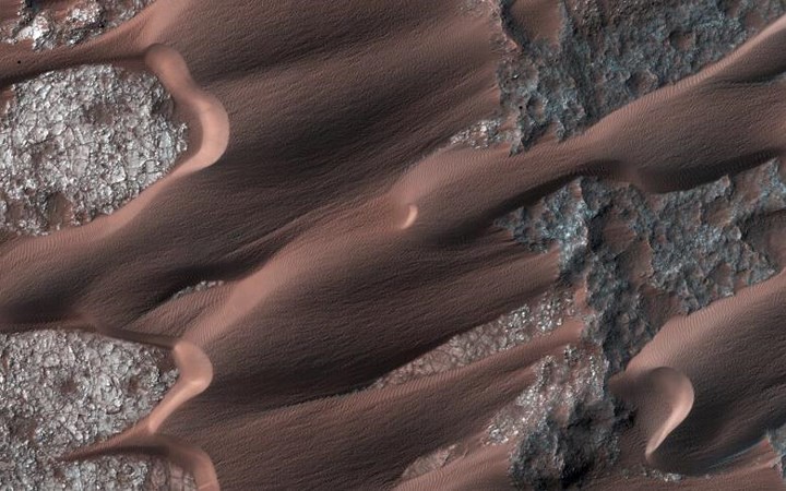 Cận cảnh bề mặt kỳ thú trên Sao Hỏa trong loạt ảnh mới nhất của NASA - Ảnh 3.
