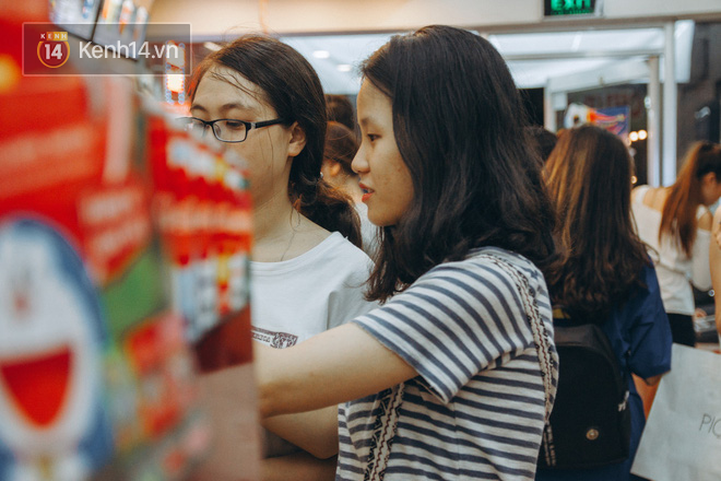 Nắng nóng đỉnh điểm, sinh viên mang cả chăn gối vào cửa hàng tiện lợi ăn, học và ngủ! - Ảnh 10.