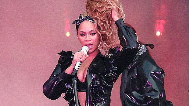 &Ecirc;-k&iacute;p phải mang thang ra giải cứu Beyonc&eacute; v&igrave; sự cố hi hữu tr&ecirc;n s&acirc;n khấu - Ảnh 2.