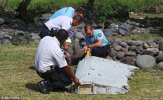 Chính quyền Malaysia công bố báo cáo quá trình tìm kiếm máy bay MH370 tới dư luận và gia đình các nạn nhân - Ảnh 1.