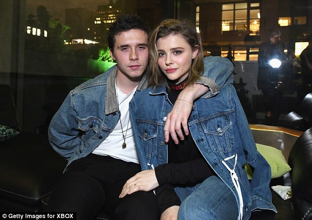 Brooklyn Beckham hẹn h&ograve; với bạn g&aacute;i mới l&agrave;m nghề bu&ocirc;n cần sa - Ảnh 7.