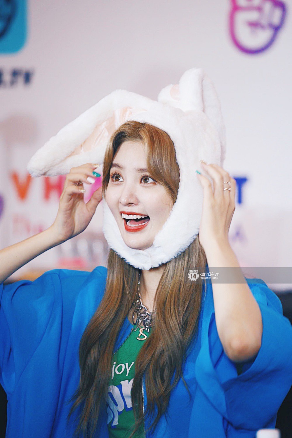 Fansign đầu tiên của EXID, The Boyz tại Việt Nam: Hani đẹp xứng danh nữ thần, dàn mỹ nam mỹ nữ cười thả ga với fan - Ảnh 18. Fansign đầu tiên của EXID, The Boyz tại Việt Nam: Hani đẹp xứng danh nữ thần, dàn mỹ nam mỹ nữ cười thả ga với fan - Ảnh 18.