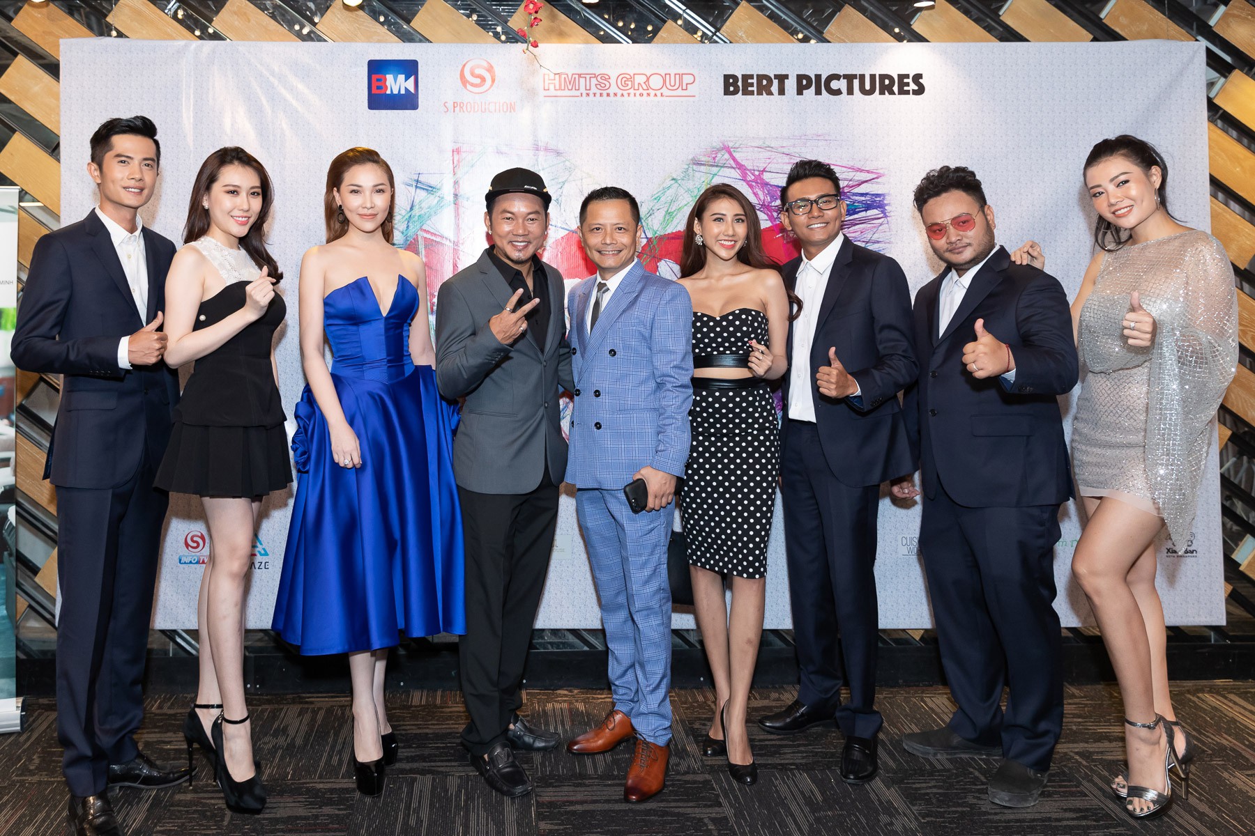 Quỳnh Thư rạng rỡ trong ngày công bố dự án remake phim Thái Lan, tái xuất điện ảnh sau 4 năm - Ảnh 2. Quỳnh Thư rạng rỡ trong ngày công bố dự án remake phim Thái Lan, tái xuất điện ảnh sau 4 năm - Ảnh 2.