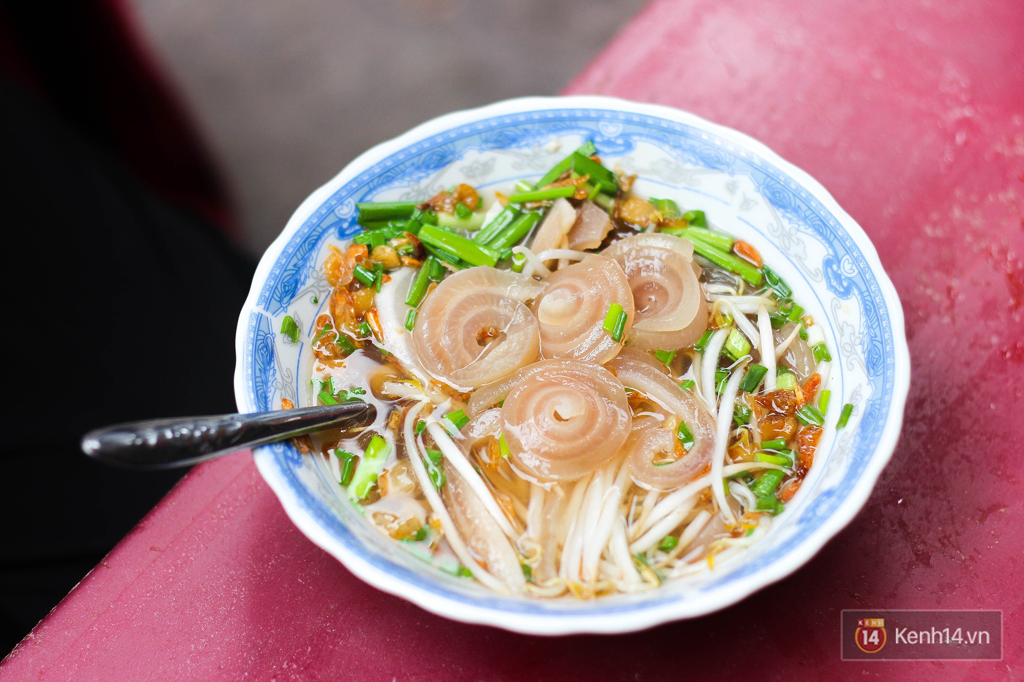 Còn gì bằng buồn miệng mà được nhâm nhi mấy món có da heo ở Sài Gòn này nhỉ? - Ảnh 1. Còn gì bằng buồn miệng mà được nhâm nhi mấy món có da heo ở Sài Gòn này nhỉ? - Ảnh 1.