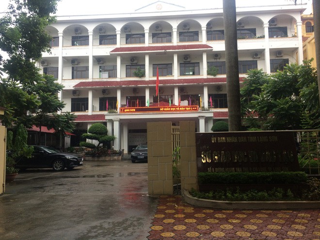 Vụ 8/51 b&agrave;i thi Văn tăng điểm ở Lạng Sơn: C&aacute;c thầy c&ocirc; đ&atilde; tự l&agrave;m tường tr&igrave;nh, viết kiểm điểm - Ảnh 2.