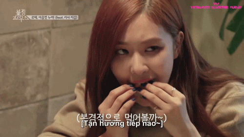 V&agrave;o xem Ros&eacute; v&agrave; Lisa của Black Pink đ&atilde; chảy nước mắt hạnh ph&uacute;c đến thế n&agrave;o khi được ăn đồ ăn Việt Nam n&agrave;y - Ảnh 7.