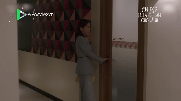 Loạt nữ phụ lấn lướt cả nữ ch&iacute;nh v&igrave; phong c&aacute;ch thời trang qu&aacute; thu h&uacute;t - Ảnh 12.