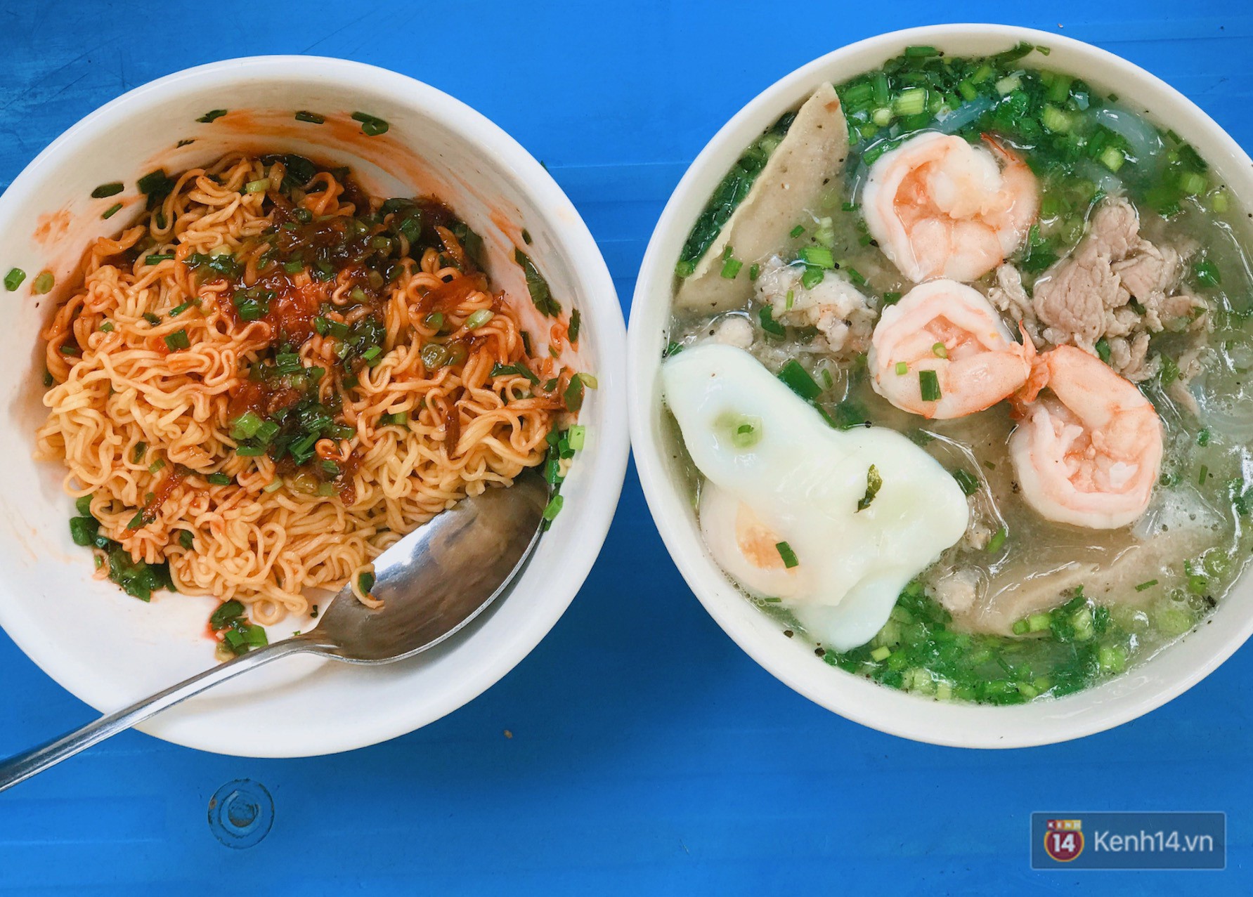Sài Gòn có hàng bún nước Cô Có hay ho từ cái tên đến cách làm món ăn - Ảnh 2.