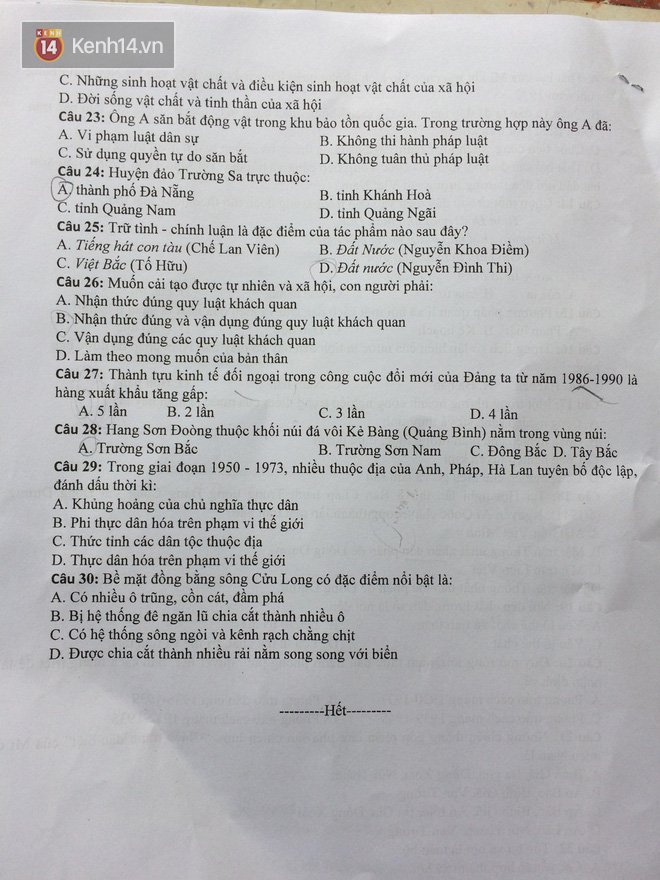 Đề thi Năng khiếu báo chí: Pháp luật không dành quyền ưu tiên cho bất kỳ cá nhân nào - Ảnh 6.