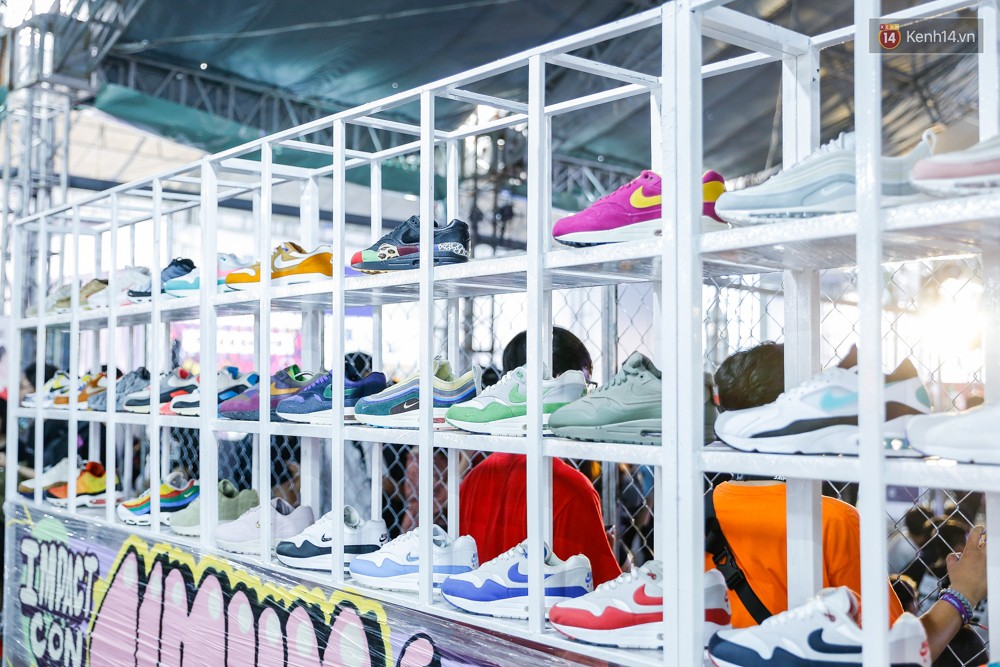 Sneaker Con: The World Largest Sneaker Event Returns to Los Angeles This  Summer - TUC