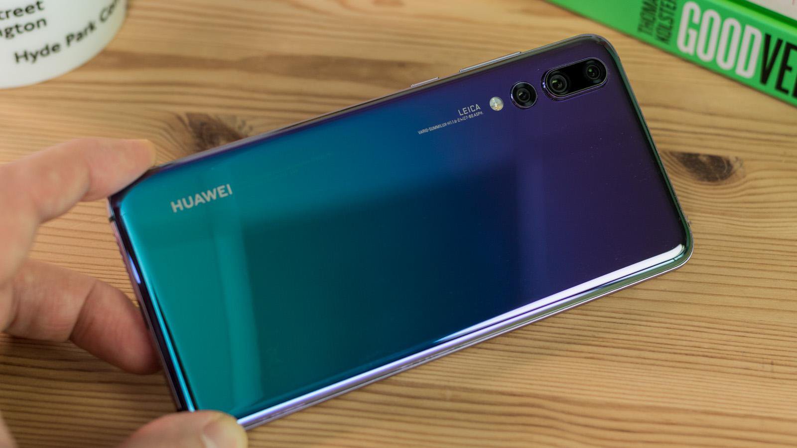 Tiền vào như nước nhưng Apple vẫn thua Samsung và Huawei về lượng smartphone bán ra - Ảnh 2. Tiền vào như nước nhưng Apple vẫn thua Samsung và Huawei về lượng smartphone bán ra - Ảnh 2.