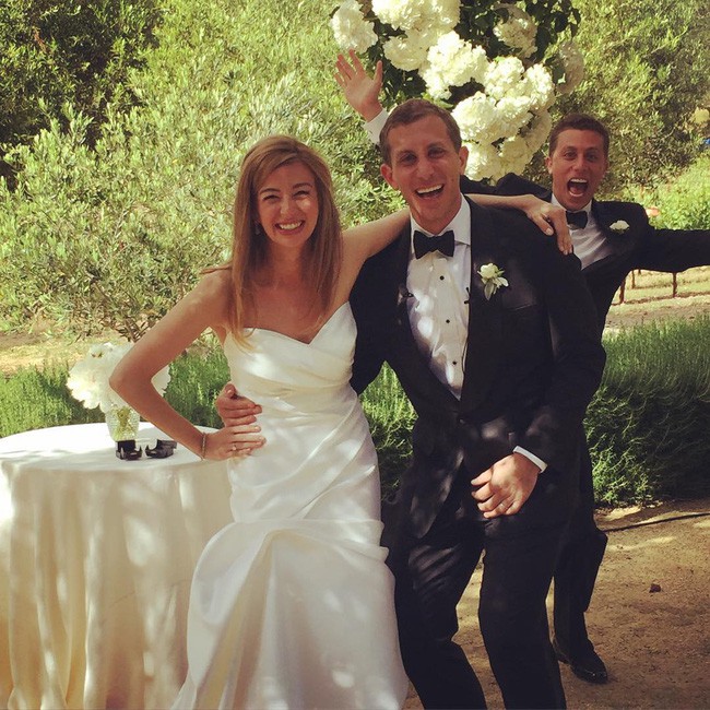 Bạn b&egrave; cưới hết cũng chẳng sao, l&agrave;m th&aacute;nh k&eacute; như anh ch&agrave;ng n&agrave;y kể ra cũng vui! - Ảnh 22.