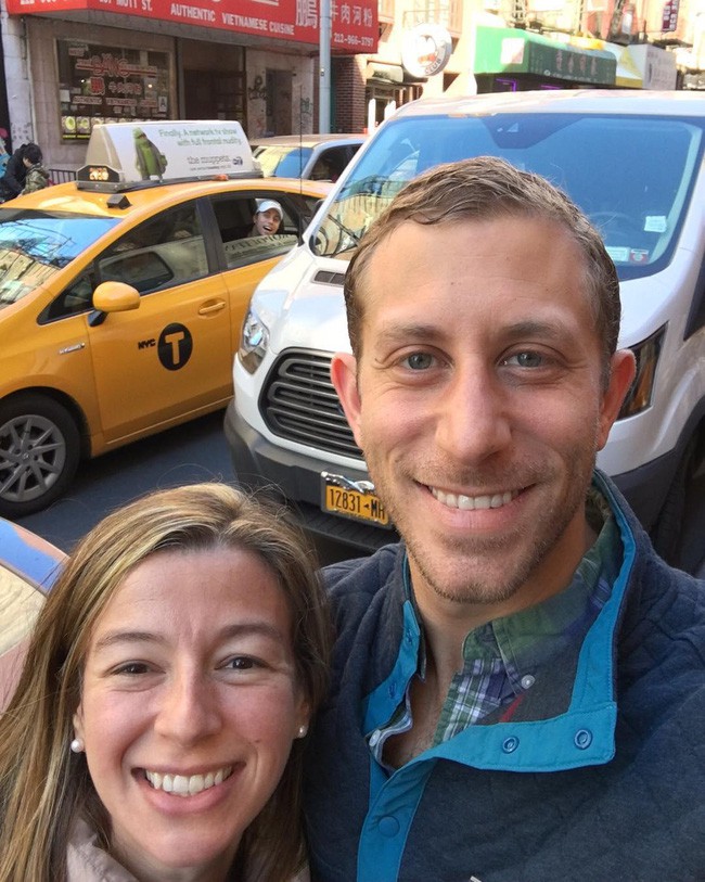 Bạn b&egrave; cưới hết cũng chẳng sao, l&agrave;m th&aacute;nh k&eacute; như anh ch&agrave;ng n&agrave;y kể ra cũng vui! - Ảnh 10.