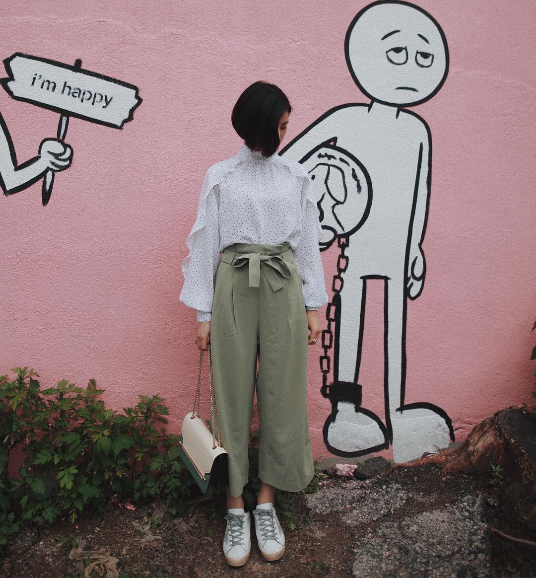 Th&acirc;n h&igrave;nh quả t&aacute;o với v&ograve;ng bụng lớn vẫn mặc đẹp nức nở, chỉ cần c&aacute;c n&agrave;ng diện đồ theo 4 tips n&agrave;y - Ảnh 8.