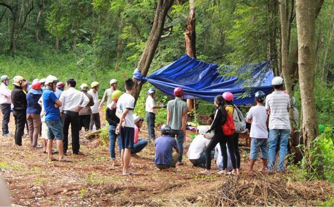 Thư tuyệt mệnh của phó hiệu trưởng uống thuốc sâu tự tử mong không mổ tử thi - Ảnh 1.