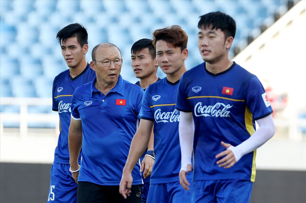 Minh Vương, “con cưng” và vai đóng thế của ông Park - Ảnh 2. Minh Vương, “con cưng” và vai đóng thế của ông Park - Ảnh 2.