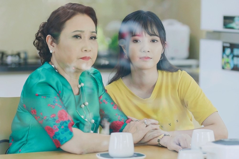 Tìm Vợ Cho Bà của S.T và Jang Mi hay bản tình ca yêu đương lỗi nhịp với triết lí huề cả làng? - Ảnh 14. Tìm Vợ Cho Bà của S.T và Jang Mi hay bản tình ca yêu đương lỗi nhịp với triết lí huề cả làng? - Ảnh 14.