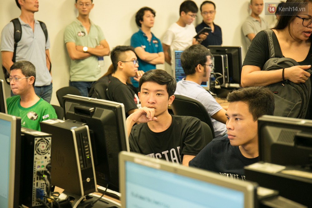 Lầy như sinh viên, qua môn thôi mà cũng làm cả băng rôn với pháo giấy chúc mừng anh em - Ảnh 2. Lầy như sinh viên, qua môn thôi mà cũng làm cả băng rôn với pháo giấy chúc mừng anh em - Ảnh 2.