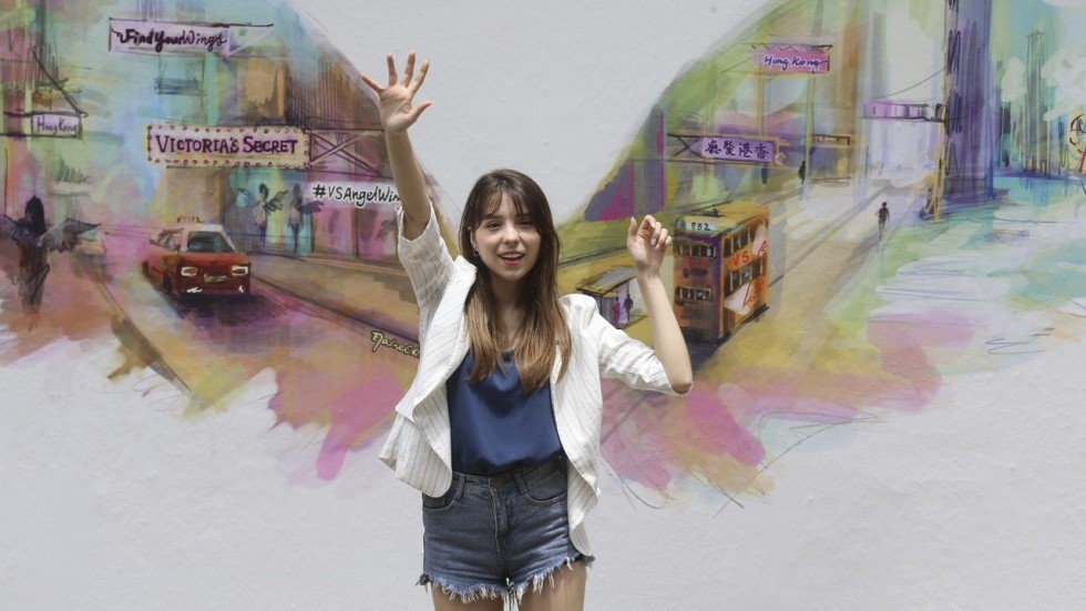 Trào lưu trở thành vlogger tại Hồng Kông giúp người trẻ kiếm hàng tỉ đồng mỗi năm - Ảnh 1.