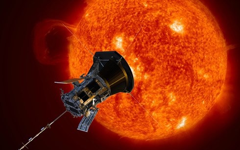 NASA phóng tàu vũ trụ đầu tiên thăm dò Mặt Trời - Ảnh 1.