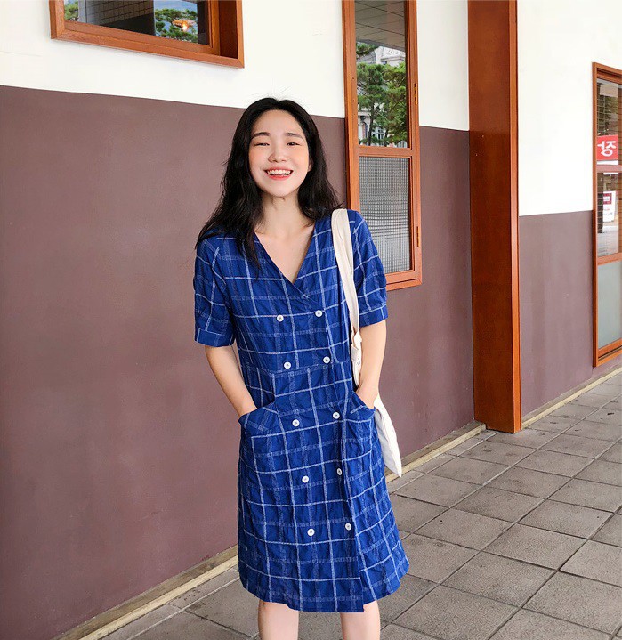 Muôn kiểu váy liền cùng cách diện chuẩn đẹp, thanh lịch mà mọi quý cô công sở cần biết - Ảnh 17. Muôn kiểu váy liền cùng cách diện chuẩn đẹp, thanh lịch mà mọi quý cô công sở cần biết - Ảnh 17.
